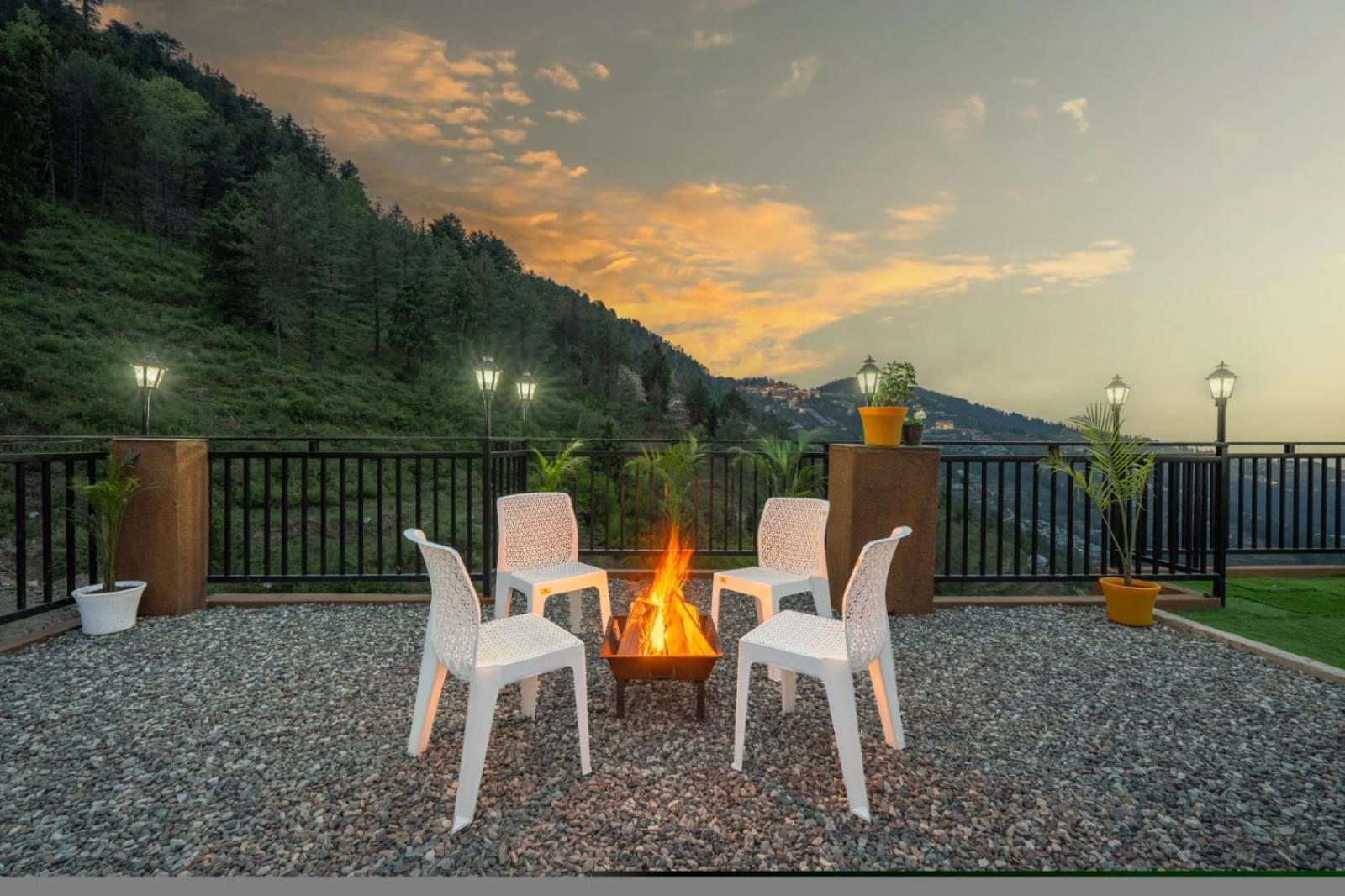 The Countryside Retreat I Vacations I Conference I Mice I Family Events I Open Air Terrace I Sky Bonfire I Kufri By Exotic Stays Shimla Extérieur photo